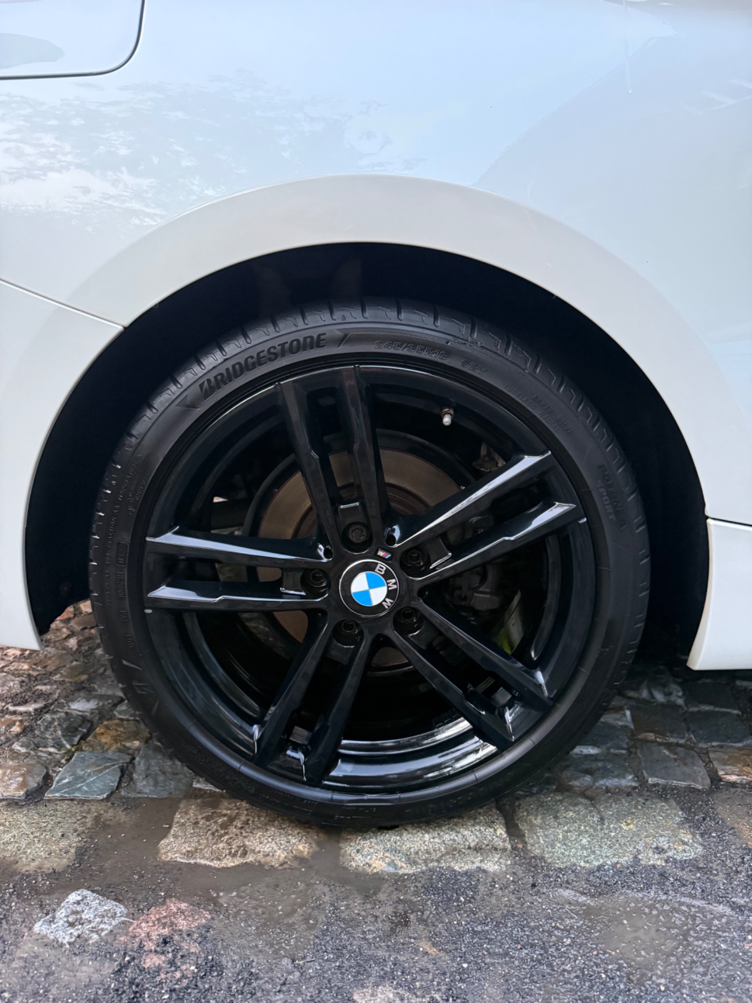 BMW 4 Series Cabrio velg na reiniging