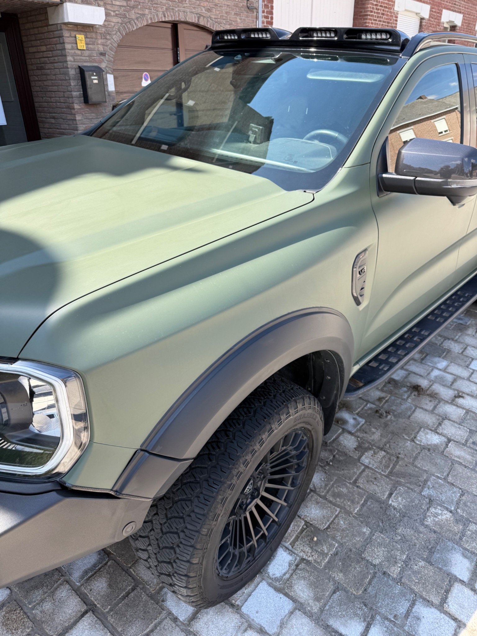 Ford Ranger zijkant na exterieurreiniging