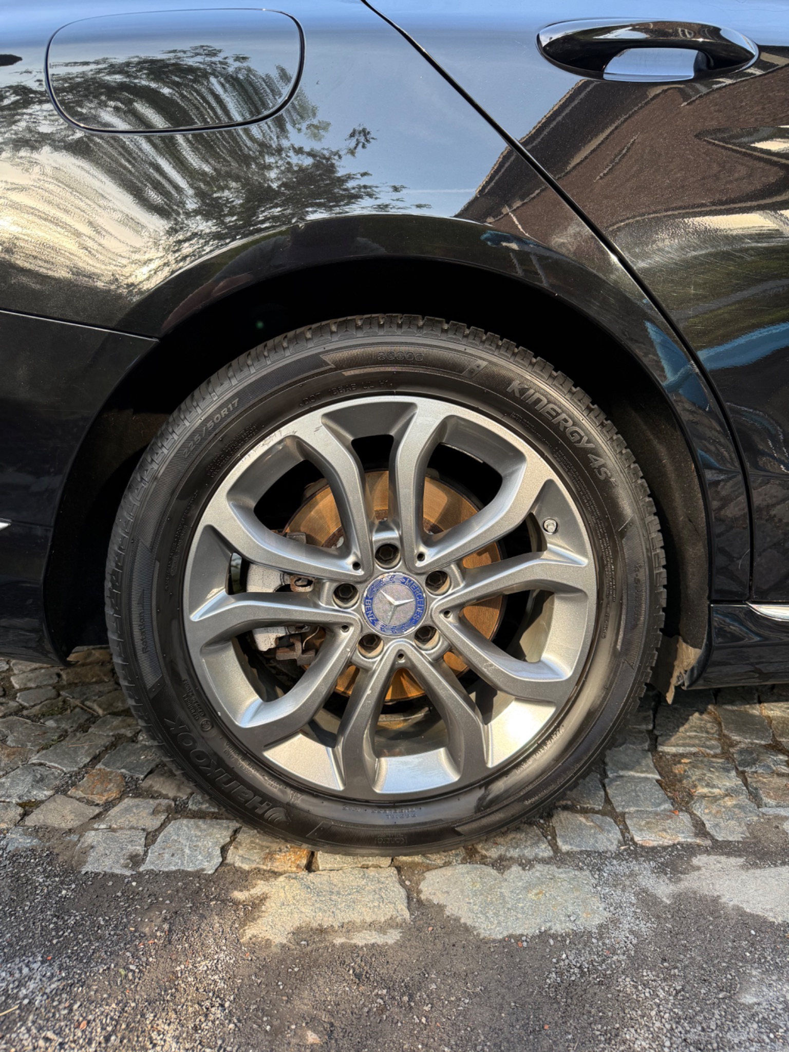 Mercedes-Benz C-Klasse velg na detailing
