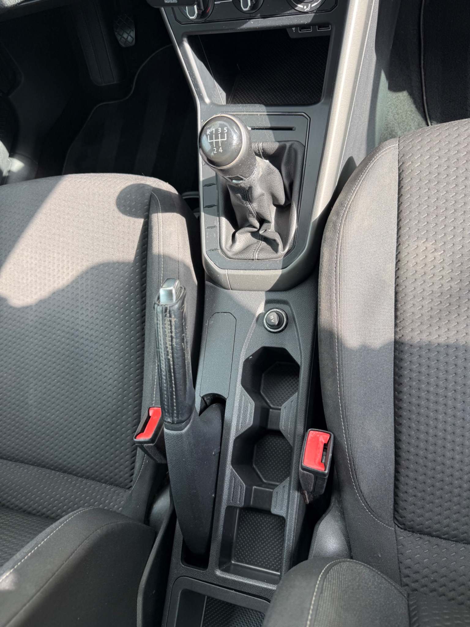 Volkswagen Polo middenconsole na reiniging